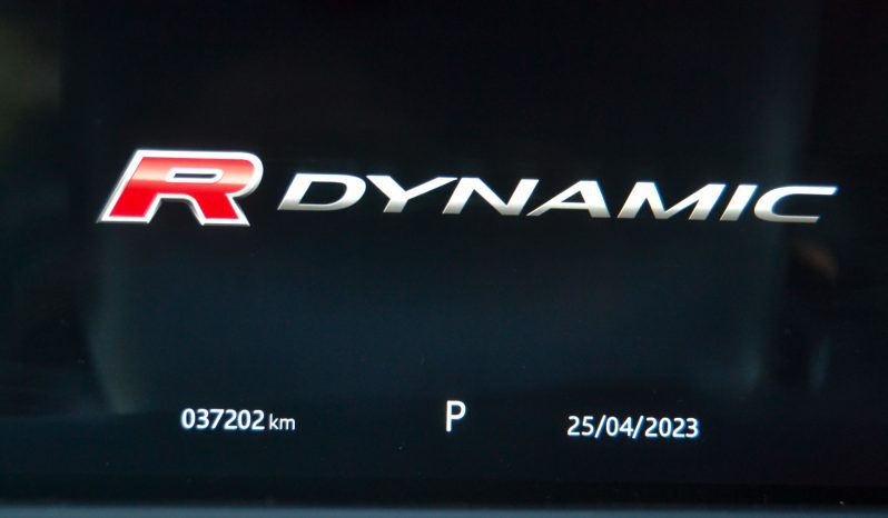 
								RANGER ROVER VELAR 2.0 250 CV R- DYNAMIC HSE 4WD AUTO lleno									